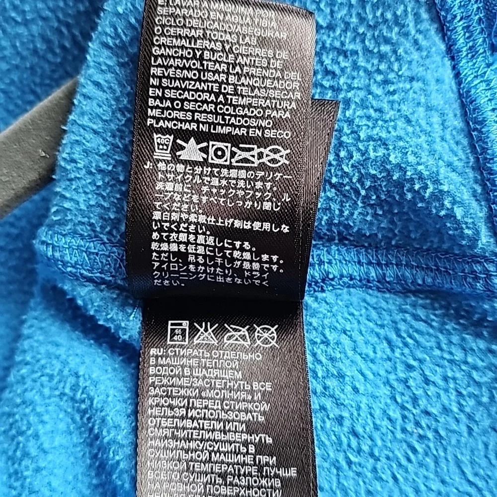 The North Face Women's Blue Fleece Jacket - Picture 6 of 6